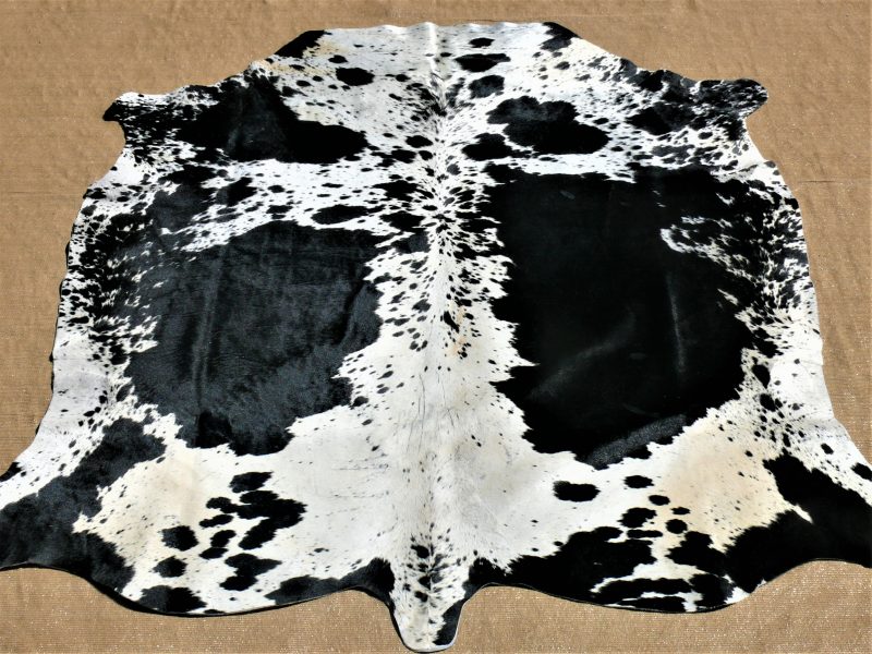 Nguni - BlW 42 (a) 173x153 (R3 200)